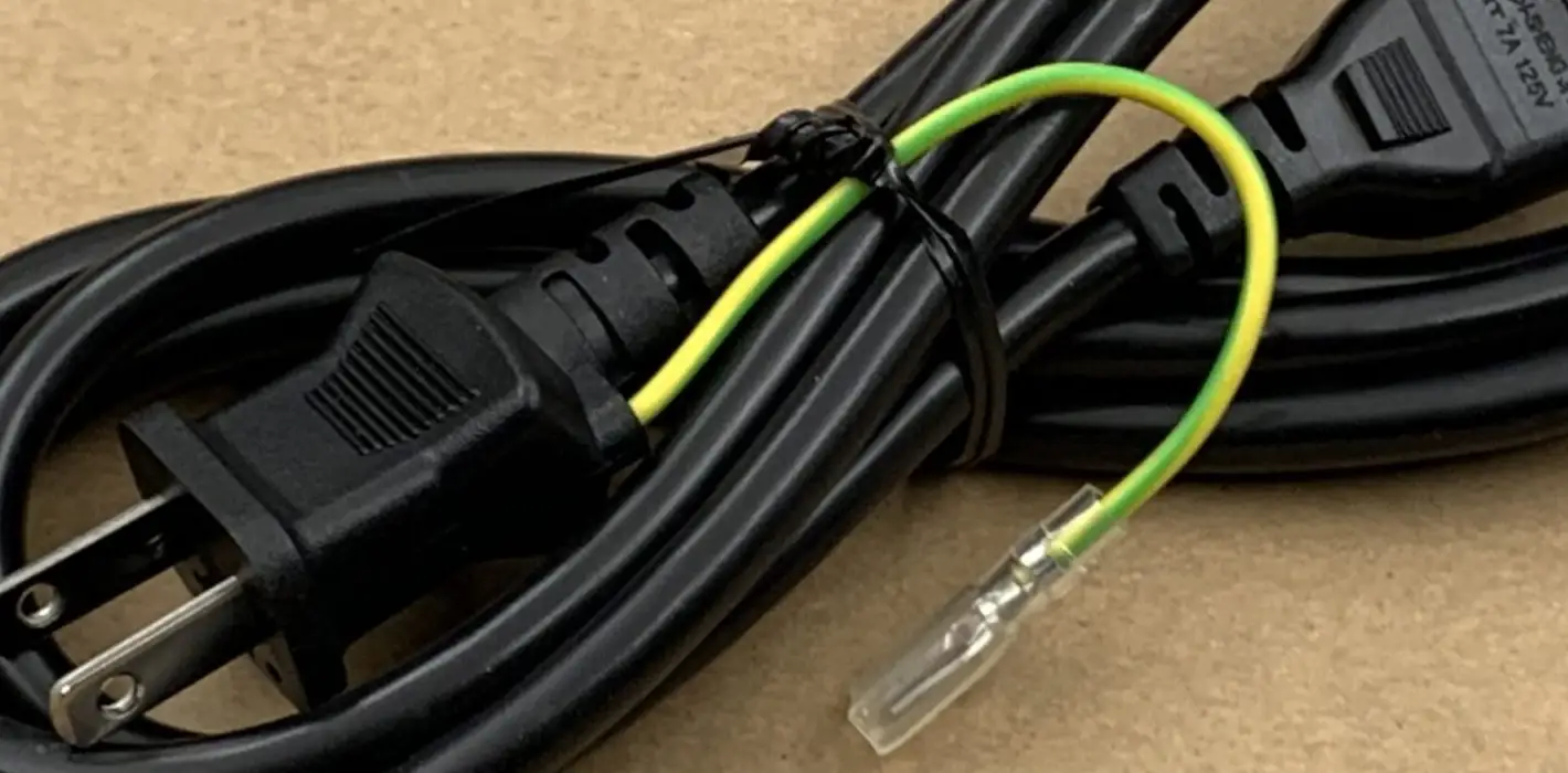 Dây nguồn sạc laptop Dell 2 chân cắm vào ổ điện2